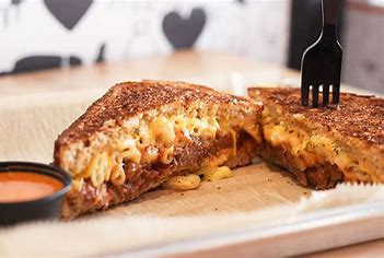 I Heart Mac & Cheese 