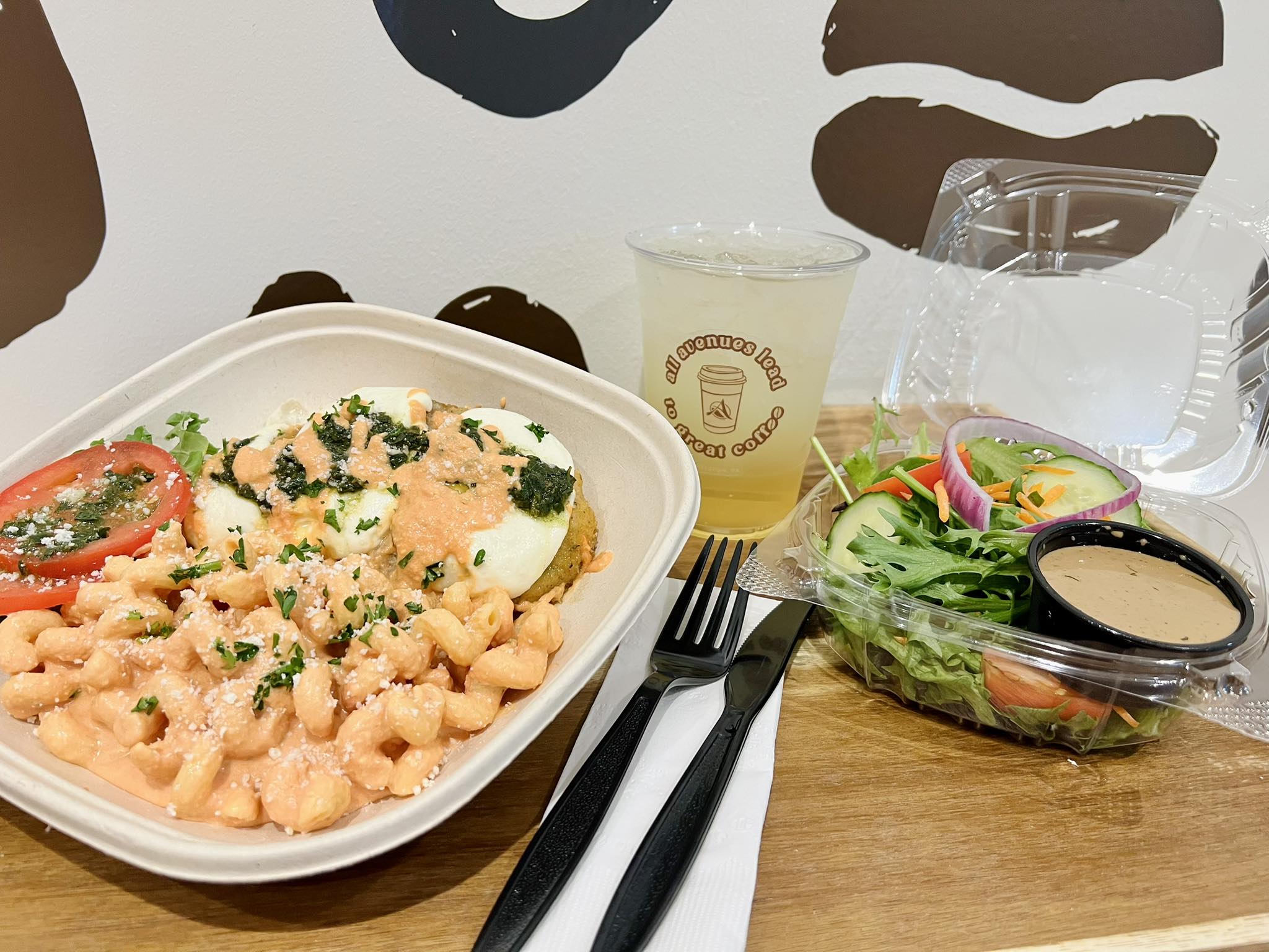 The Avenue Restaurant and Catering / The Avenue Coffee & Café