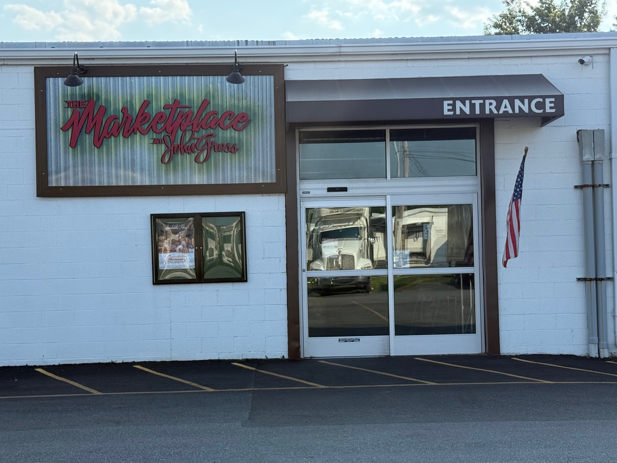 The Marketplace at John Gross