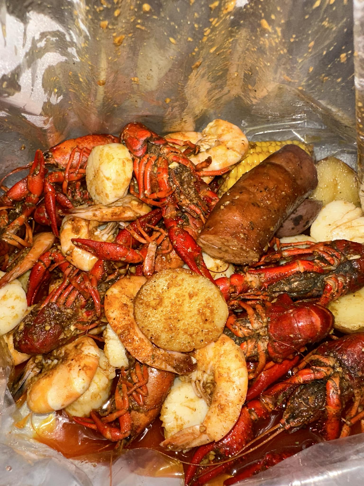 Crackin' Crab Seafood Boil 